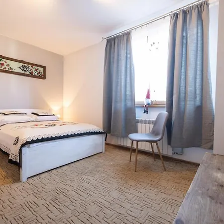 Bed & Breakfast Dunajec 3*